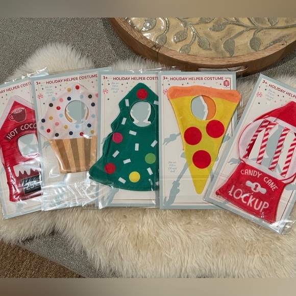 Target Bullseye Playground Holiday Helper Costumes🎅🏻🎄 - Picture 2 of 11